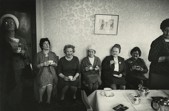 England, 1965 – print by Eve Arnold – OstLicht