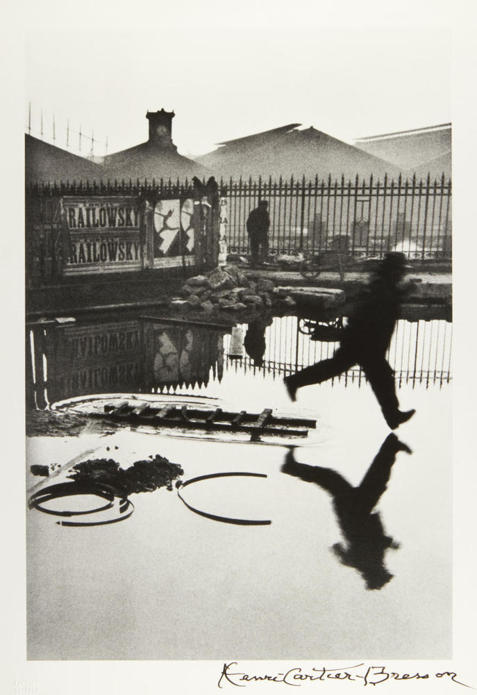 ‘Derrière la Gare Saint-Lazare’, Paris 1932 – print by © Henri Cartier-Bresson / Magnum Photos – OstLicht Photo Auction